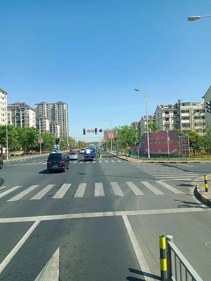 吉林白山靖宇县有什么疫情地区(白山市靖宇县街景图片)