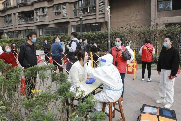  湖北省鄂州市鄂城区发现1名密接者!:湖北省鄂州市鄂城区西山街道公园路